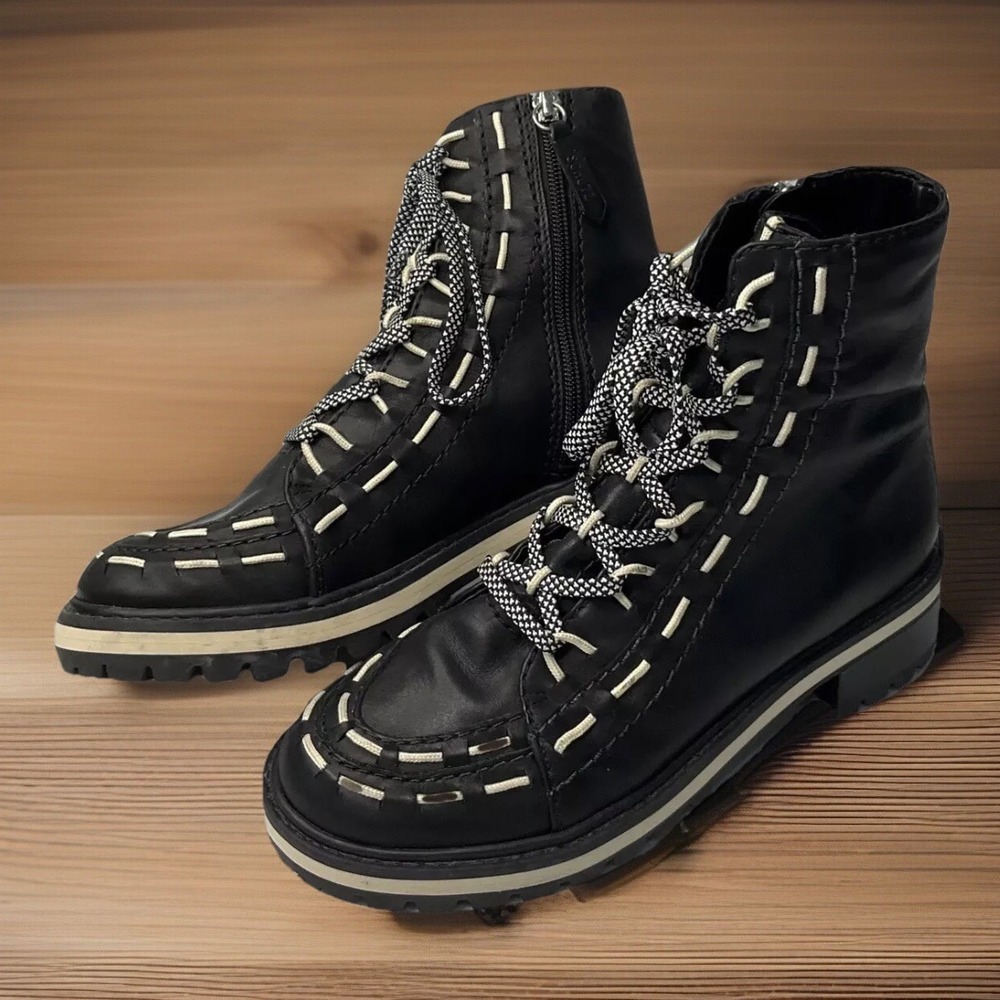 Schutz Sylvie Boots Womens 6B Black Leather Contrast Stitch Lace Up Ankle Hiker
